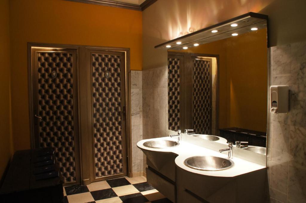 Cabriès Auberge Bourrelly מראה חיצוני תמונה
