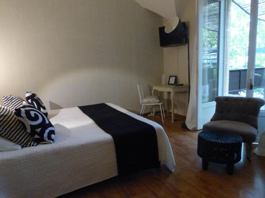 Cabriès Auberge Bourrelly מראה חיצוני תמונה
