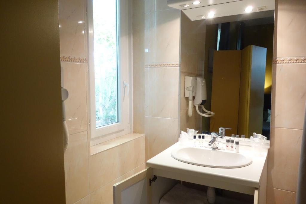 Cabriès Auberge Bourrelly מראה חיצוני תמונה
